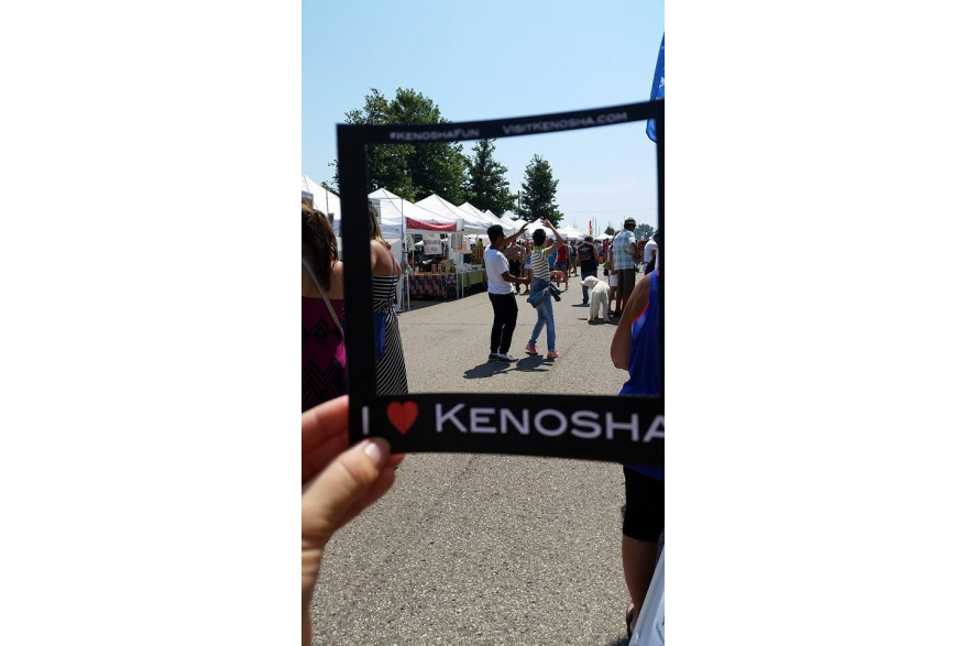 people enjoying Kenosha HarborMarket