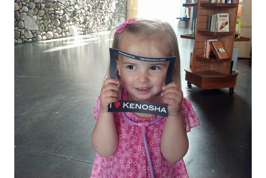 girl at Kenosha Public Museum