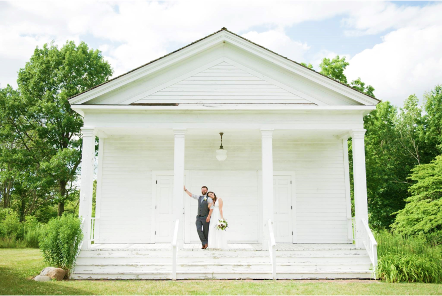 wedding at Hawthorn Hollow