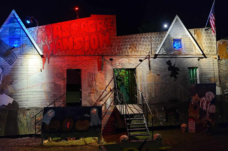 Patterson Rd Haunted Massacre Mansion Haunted Attraction | Simpson, PA