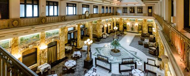 Radisson Lobby 2021