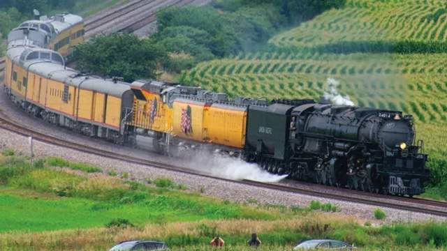 A photo of the Big Boy No. 4014 traveling through the countryside
