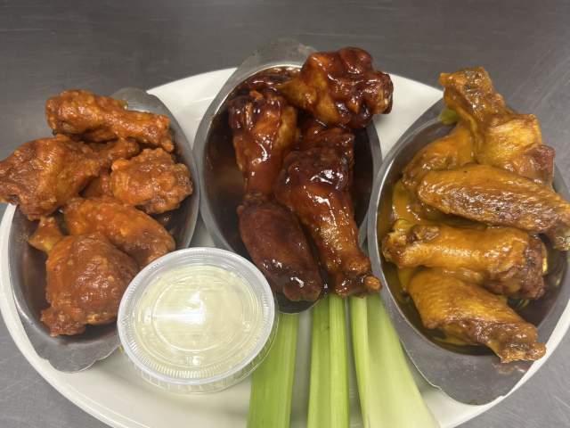 Wings at the Windsor Inn in Jermyn, PA