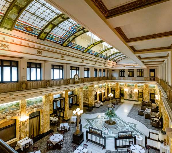 Radisson Lobby 2021