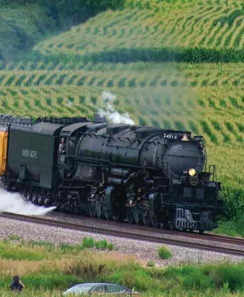 A photo of the Big Boy No. 4014 traveling through the countryside