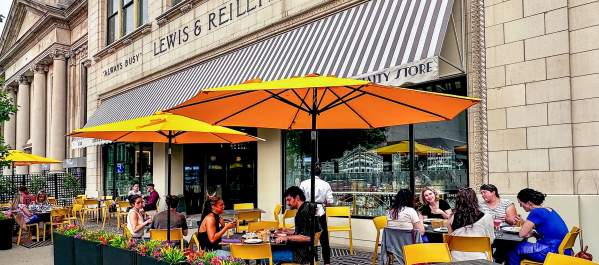 10 Popular Restaurants with Outdoor Dining in Lackawanna County