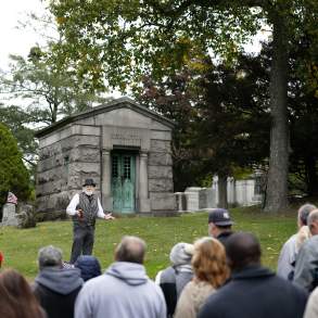 Dunmore Cemetery Tour 2022 Smith 02 LCVB