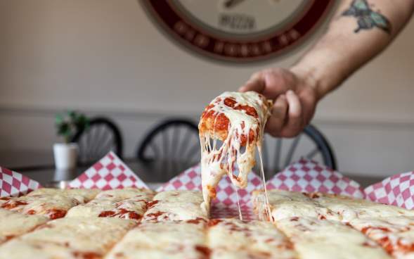 Mary_Lous_Pizza_2022_Hiller_933_LCVB