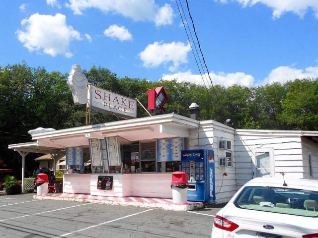 Front view of That Shake Place in Mount Cobb, PA