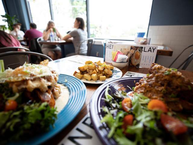 Henrys On Clay Hiller 844 LCVB