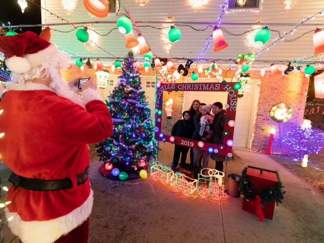 Peckville Christmas House