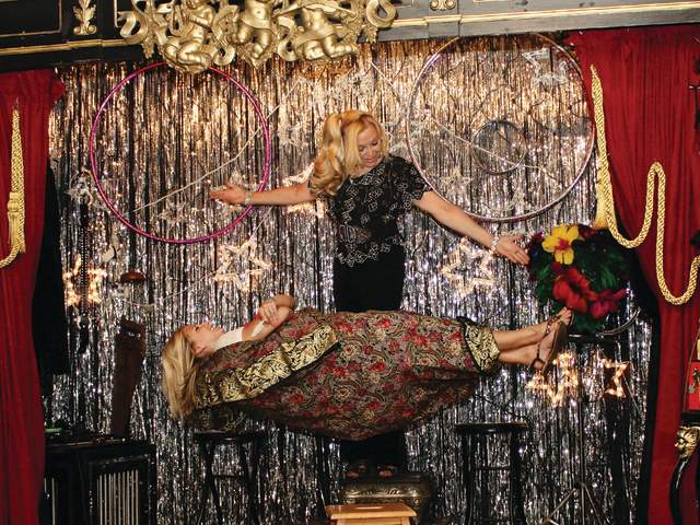 Houdini Museum & Magic Show