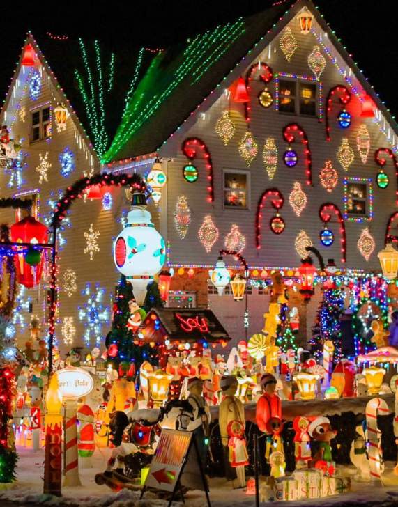 A photo of the Peckville Christmas House in Peckville, PA