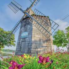 Sag Harbor Windmill credit to @RyanBrook.jpg