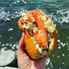 flynn's fire island lobster roll.jpg