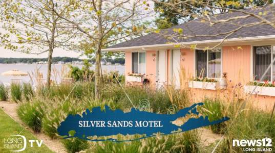 Silver Sands Motel