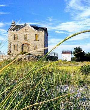 Cedar Park lighthouse