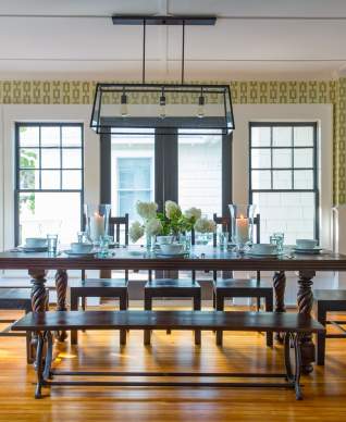 Bed & Breakfast table setting