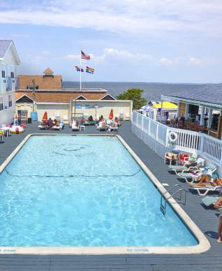 Grove Hotel