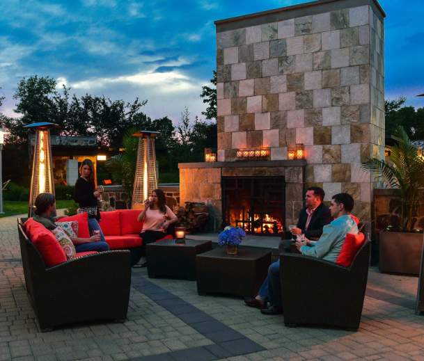 Hotel-Indigo-Fireside at Dusk