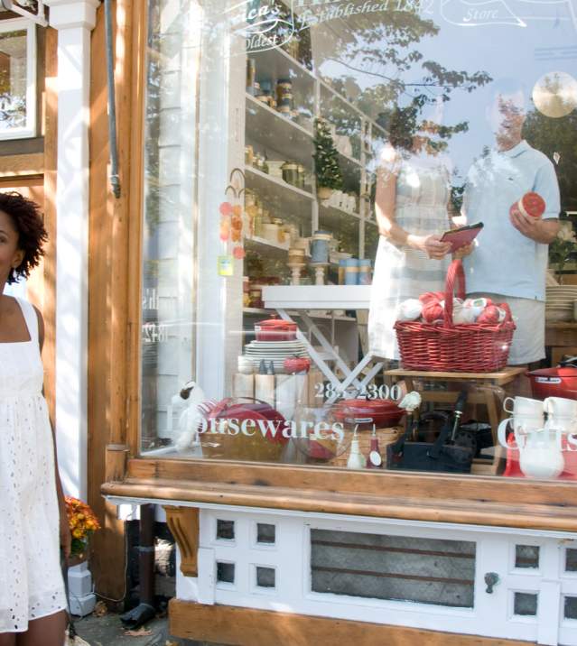 Copy of Hamptons 2 shopping.jpg