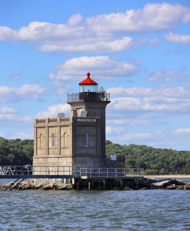 Huntington Lighthouse
