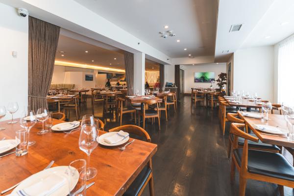 Limani Grille