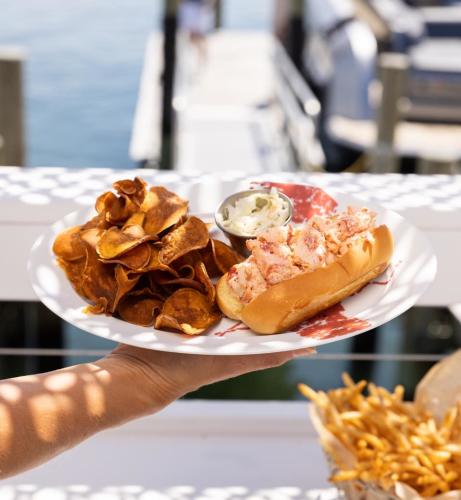 Duryea's Lobster Roll