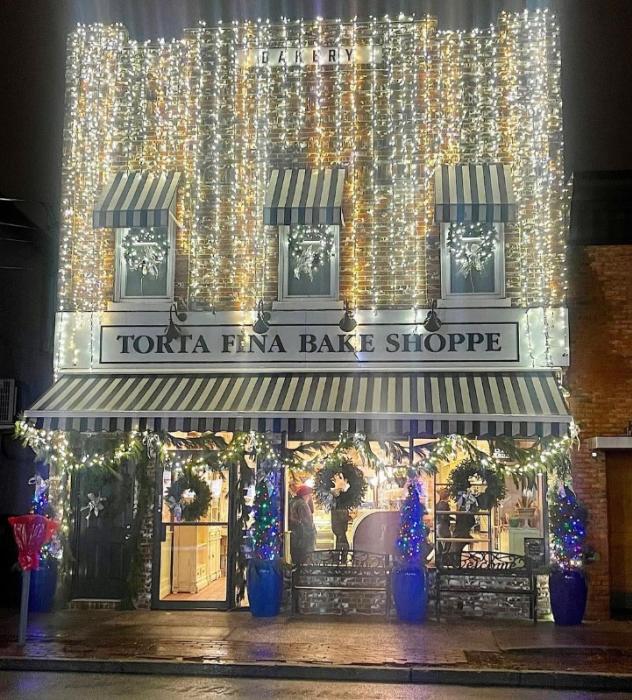 Torta Fina Bakery, Babylon Village