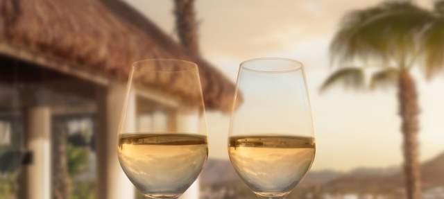 WINE O'CLOCK