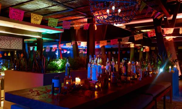 Dia de Muertos at El Barrio