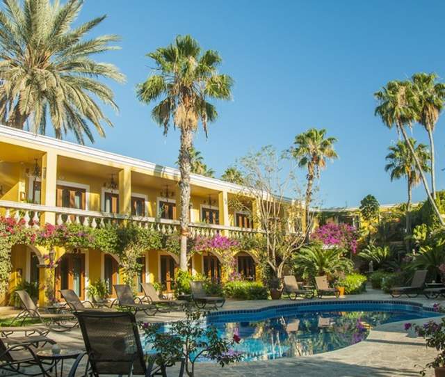 El Encanto Inn