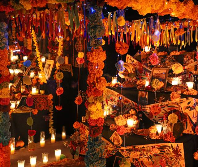 Celebra el Día de Muertos