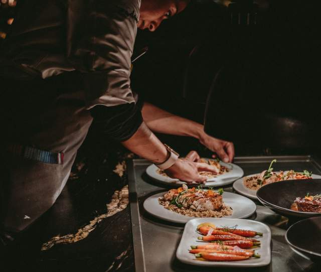 CENA DE ACCIÓN DE GRACIAS EN HUMO