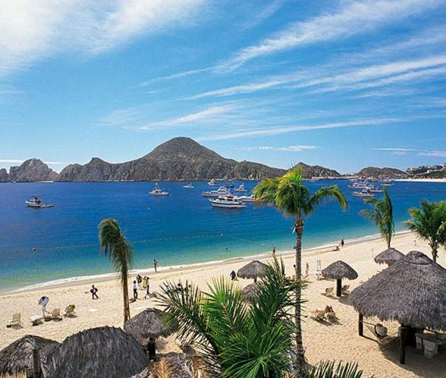 Medano Club Cascadas de Baja Beach