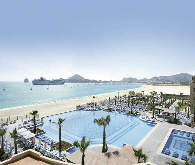 Riu Santa Fe Medano Beach