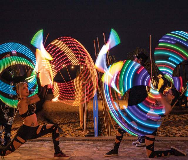 Experience a Tropical Night