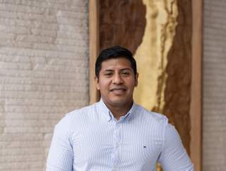 Alex Fernando Araujo - Admon and Finances Manager