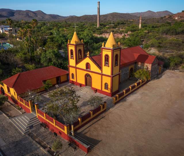 iglesia en El triunfo los cabos