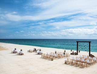 Blanc Beach Ceremony