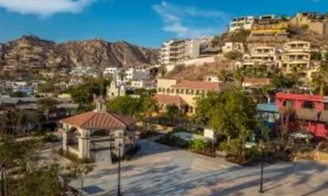 Plaza Amelia Wilkes
