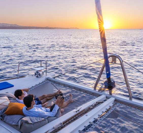Sunset Tours in Los Cabos: A Guide to Cruises, Sailing Adventures & Dinner Experiences