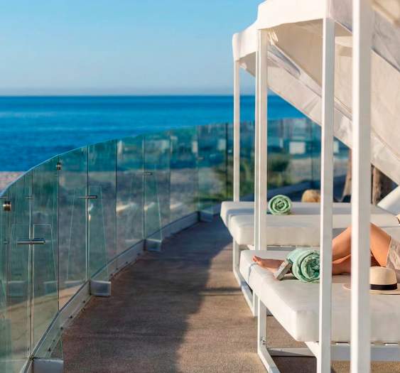 Los Cabos: el destino ideal para mujeres que disfrutan viajar por su cuenta