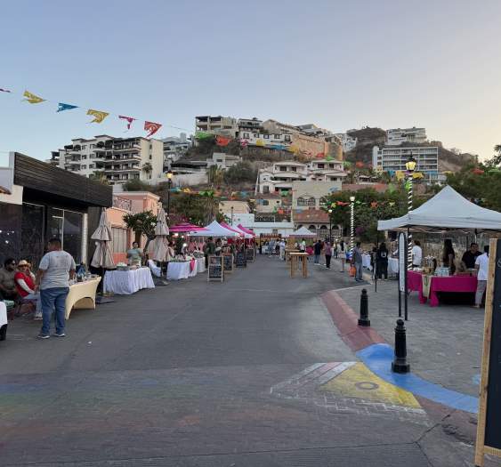 ¡Regresan las actividades culturales de Viva la Plaza!
