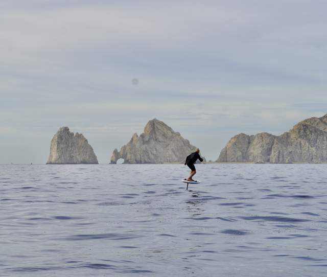 Efoil in Los Cabos - The arch