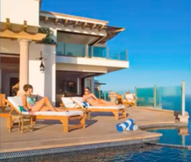 The Top 10 benefits of booking a villa stay in Los Cabos