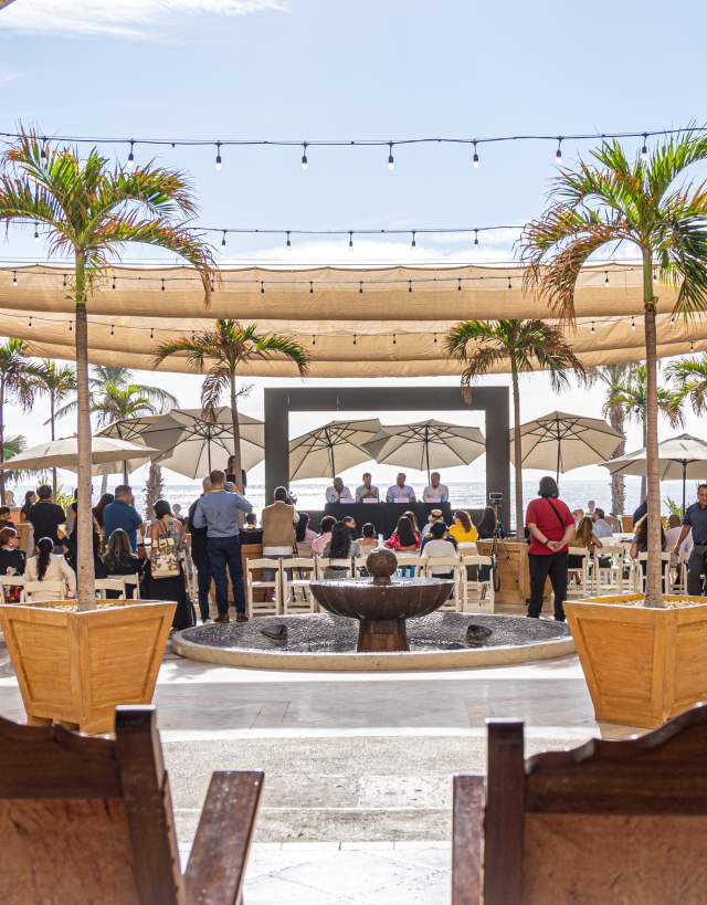 Press Conference in Los Cabos