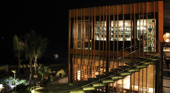 fachada del restaurante de autor manta at the cape