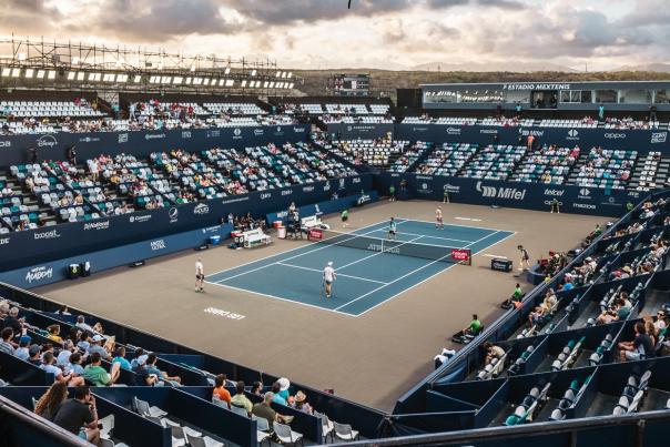 cancha repleta durante abierto de los cabos miffel