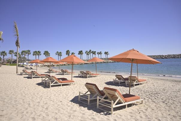 Veleros Beach Club